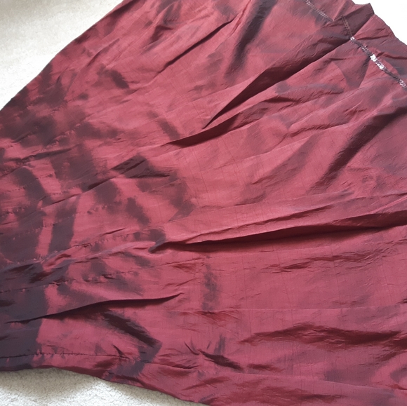 ML burgundy skirt - Picture 2 of 7